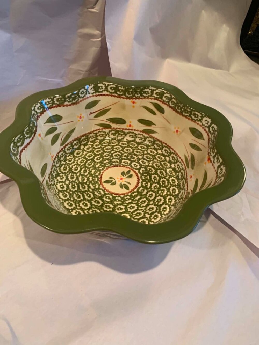 Temp-tations Old World Green 3 Qt Fluted Salad Bowl 12"